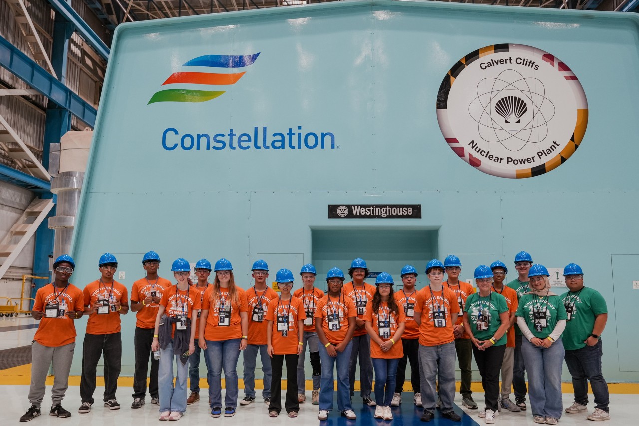 group shot of y.e.s. students inside the constellation calvert cliffs clean energy center